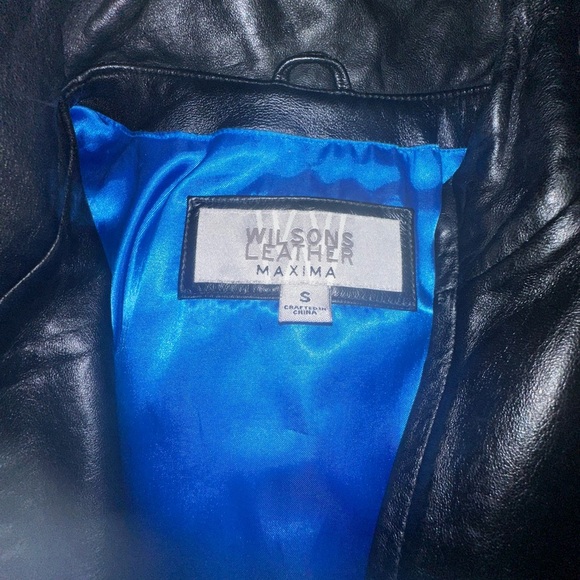 Vintage Wilson’s soft leather maxima zip up jacket in size small, satun lining - Picture 2 of 6
